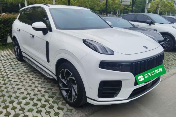 Used Lynk & Co 09 2021 2.0T Halo Six-Seater
