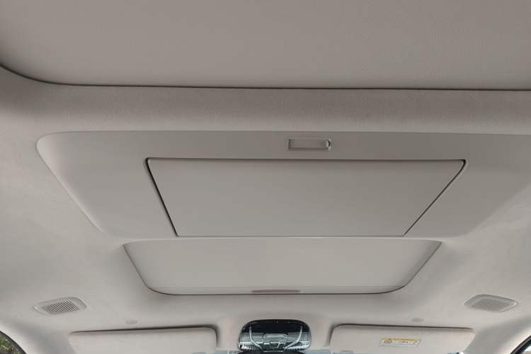 Used VOYAH Dream 2025 PHEV Four-Wheel-Drive Flagship Version – Qiankun Edition Headliner