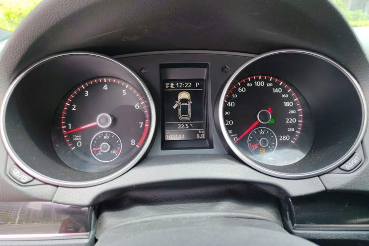 Used Volkswagen Golf 2013 2.0 TSI GTI Convertible Instrument Cluster