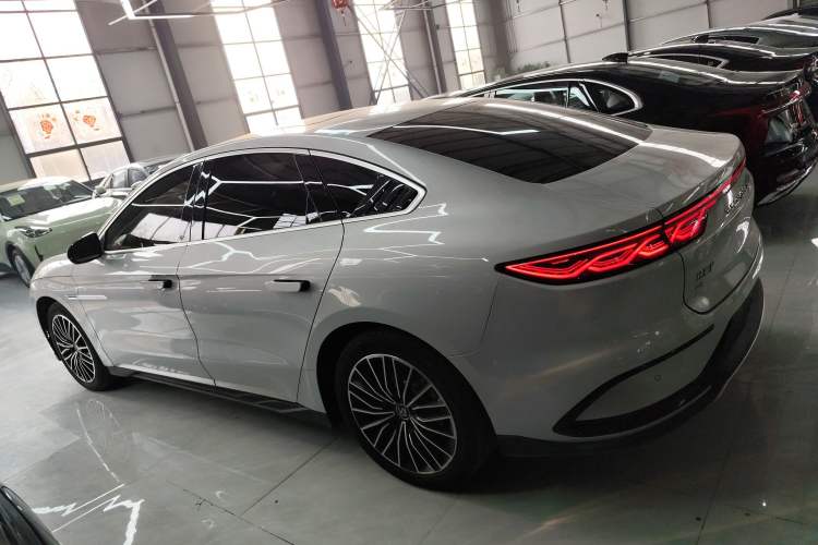 Used BYD Han 2024 EV Glory Edition 506KM Front-Wheel-Drive Premium Model