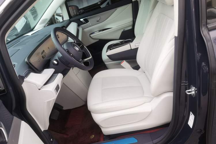 Used Buick GL8 New Energy 2026 Model Lu Zun Luxury Edition