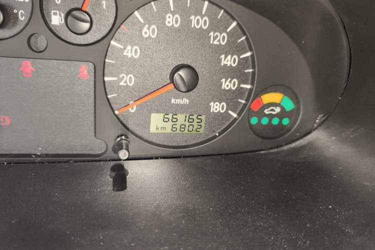 Used JAC Group Refine 2015 2.0L Shuttle Gasoline Long-Wheelbase Standard Version HFC4GA3-3D