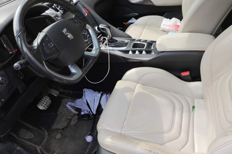 Used DS 5 2013 1.6T Elegant Edition THP200
