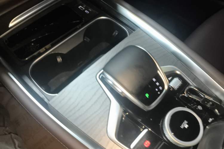 Used Chery Tiggo 8 PLUS 2024 Champion Edition 290TGDI DCT Deluxe Version 5-Seater