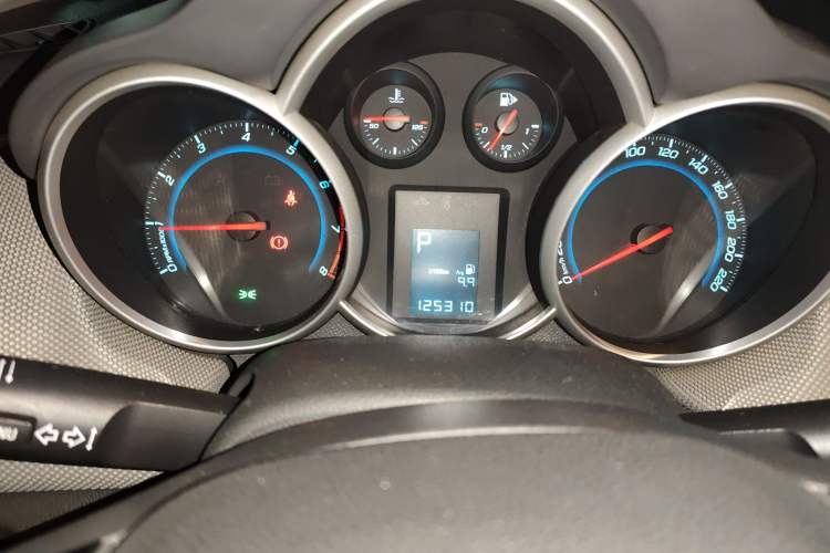 Used Chevrolet Cruze 2013 1.8L SE AT
