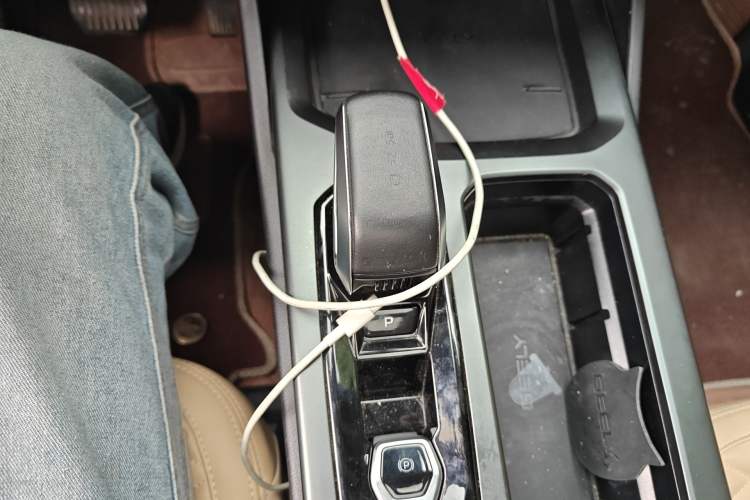 Used Geely Auto Haoyue L 2023 2.0T DCT Flagship Version