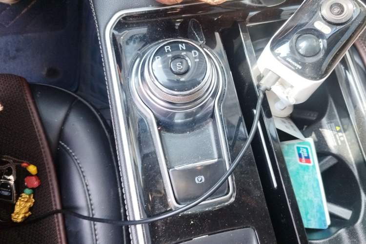 Used Ford Edge 2021 PLUS EcoBoost 245 Two-Wheel-Drive Platinum Edition 5 Seats
