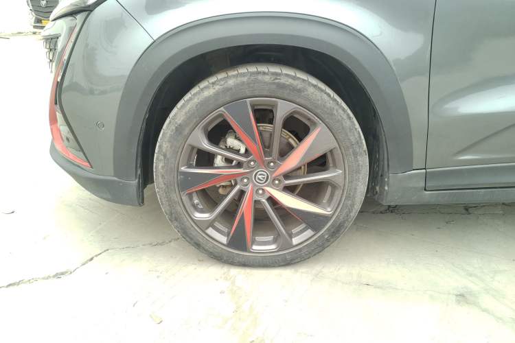 Used CHANGAN UNI-T 2020 1.5T Flagship Version Left Front Wheel Hub