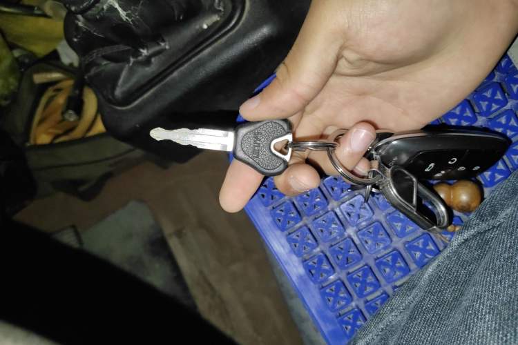 Used Wuling Zhiguang 2015 1.2L Practical LS-I Model
