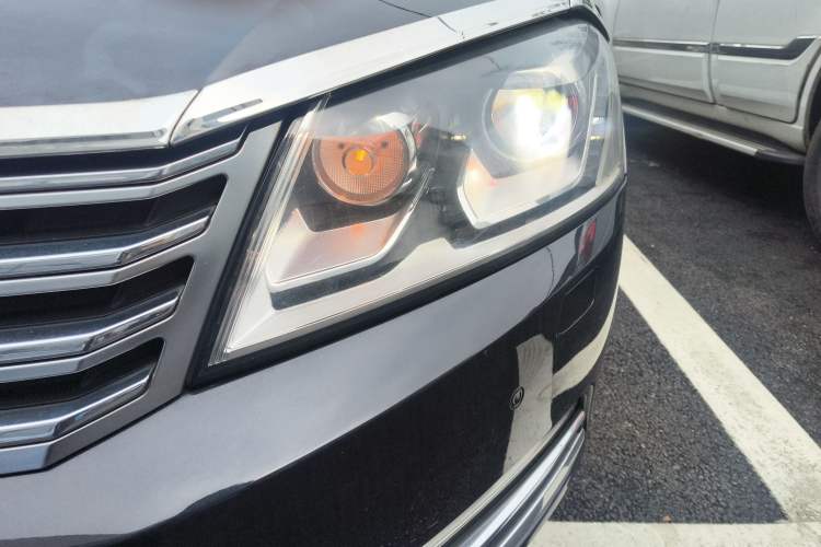 Used Volkswagen Magotan 2013 1.8TSI Luxury Model Left Front Headlight