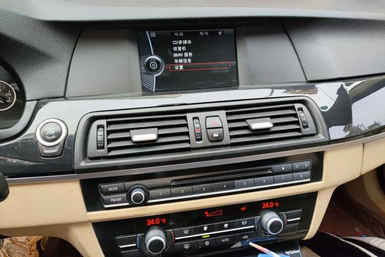 Used BMW 5 Series 2012 520Li Elegant Edition Audio And AC Panel