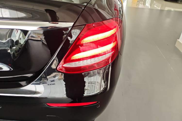 Used Mercedes-Benz E-Class 2018 E 300 L Luxury Model
