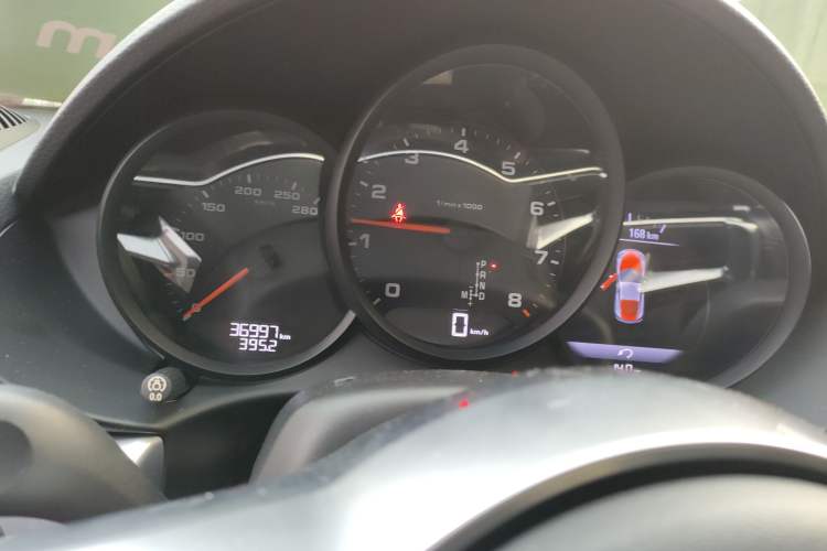 Used Porsche 718 2016 Cayman 2.0T
