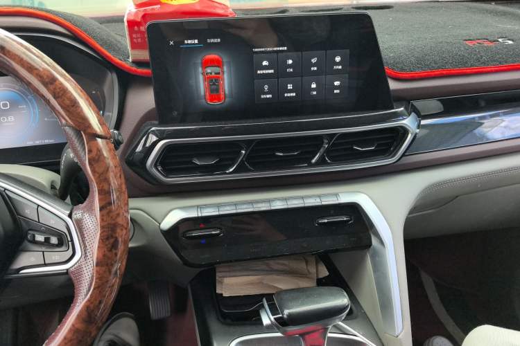 Used Baojun RS-5 2019 1.5T CVT Intelligent Driving Flagship Version China VI Emission Standard Audio And AC Panel