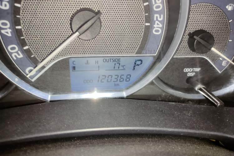 Used Toyota Levin 2014 1.6G CVT Elite Edition Odometer Close Up