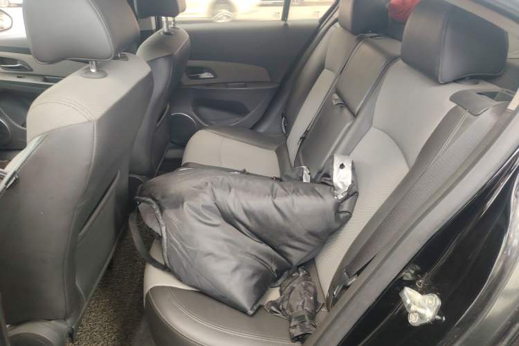 Used Chevrolet Cruze 2013 1.6L SE AT
