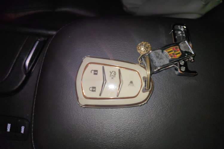 Used Cadillac XT5 2017 Anniversary Edition 28T Four-Wheel Drive Luxury Model Vehicle Key