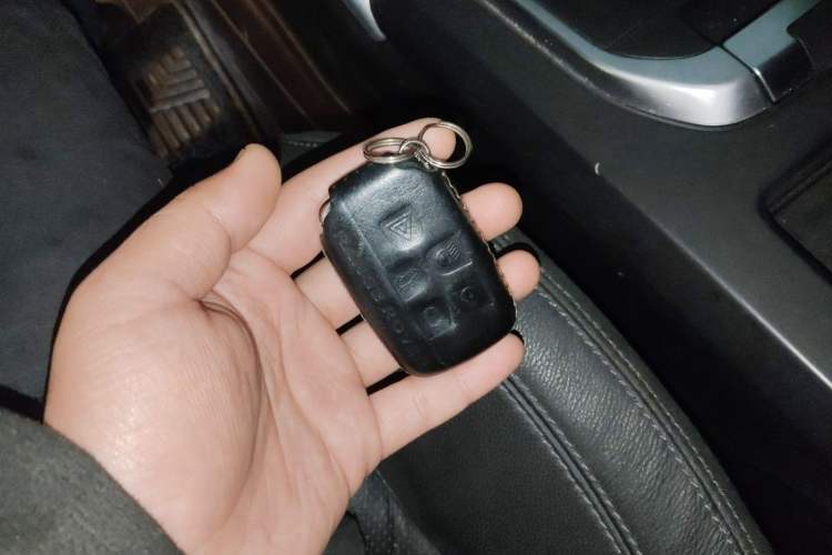 Used Land Rover Discovery Sport 2016 2.0T SE Vehicle Key