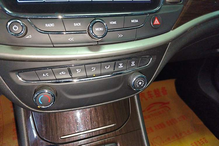 Used Buick Verano 2019 Sedan 20T Dual-Clutch Leading Model
