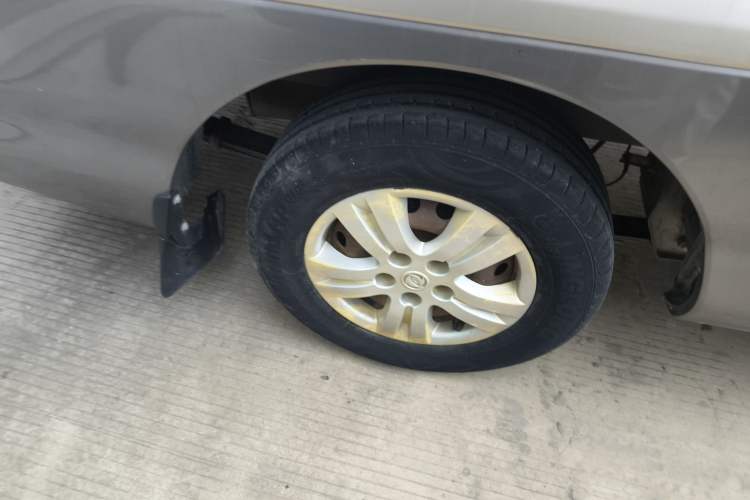 Used FORTHING Lingzhi 2017 M3L 1.6L 7-Seater Comfort Model
