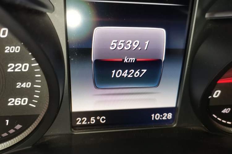 Used Mercedes-Benz C-Class 2017 Facelift C 200 L
