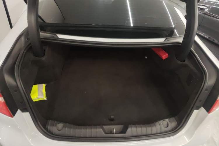 Used Jaguar XFL 2020 XFL 2.0T P250 Four-Wheel Drive Luxury Edition Trunk