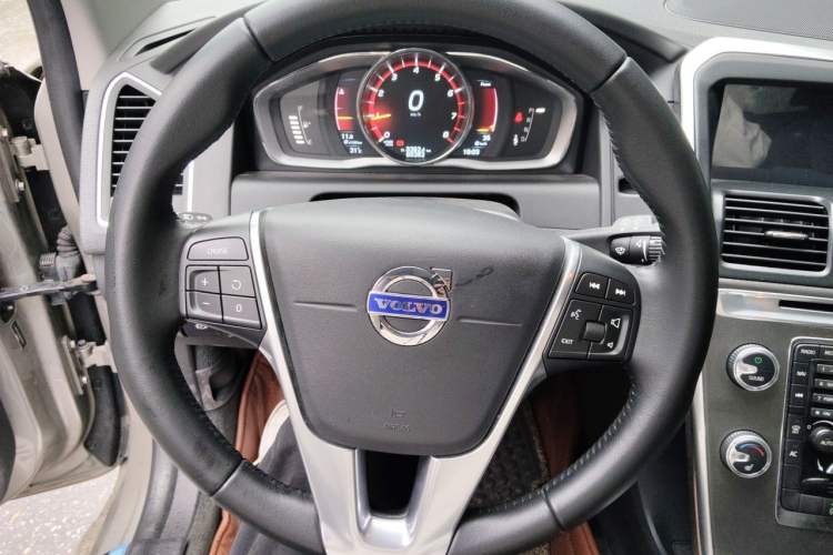 Used Volvo XC60 2016 T5 Smart Version
