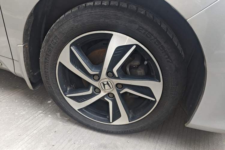 Used Honda Odyssey 2015 Revised Version 2.4L Supreme Edition