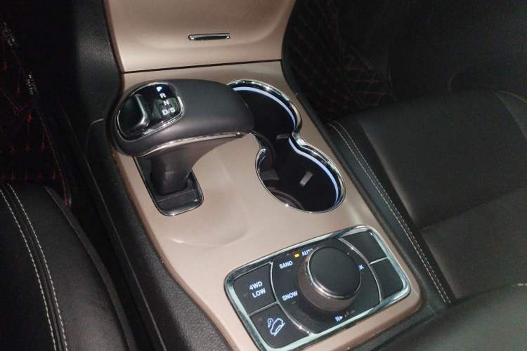 Used Jeep Grand Cherokee 2014 3.0L Comfort Navigation Edition