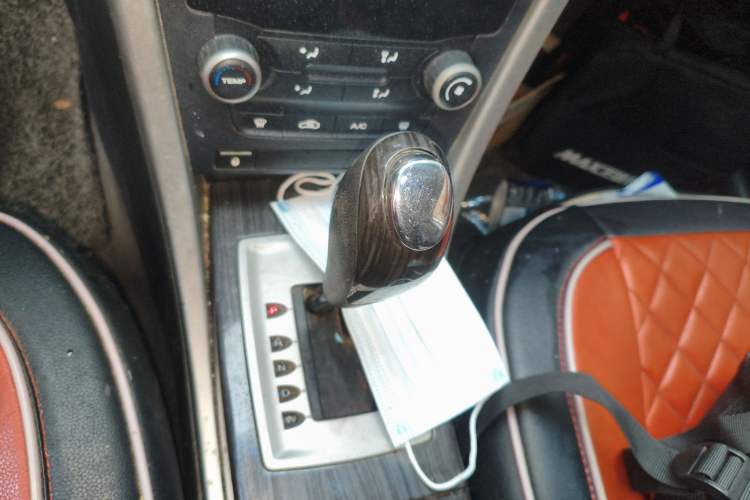 Used Roewe 550 2013 Classic Edition 550 1.8L Automatic Fashion Model
