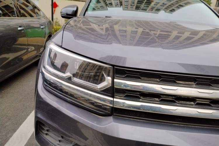 Used Volkswagen Tharu 2019 280TSI Two-Wheel Drive Luxury Edition China V Standard Right Front Headlight