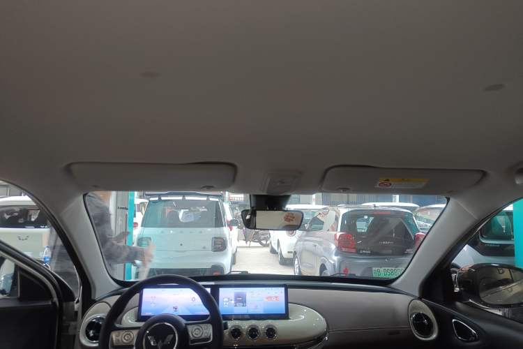 Used Wuling Bingo 2023 410 km Lingxi Deluxe Edition
