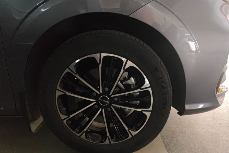 Used Roewe iMAX8 2022 400TGI Celebration Edition
