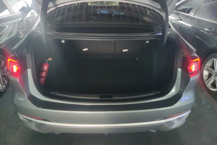 Used Ford Mondeo 2022 Restyled EcoBoost 245 Luxury Version Trunk