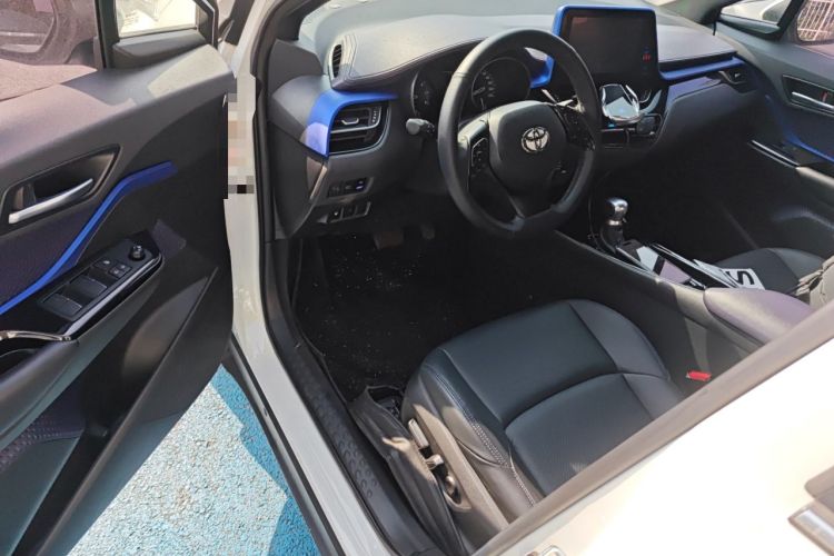 Used Toyota C-HR 2020 2.0L Leading Edition Driver Seat