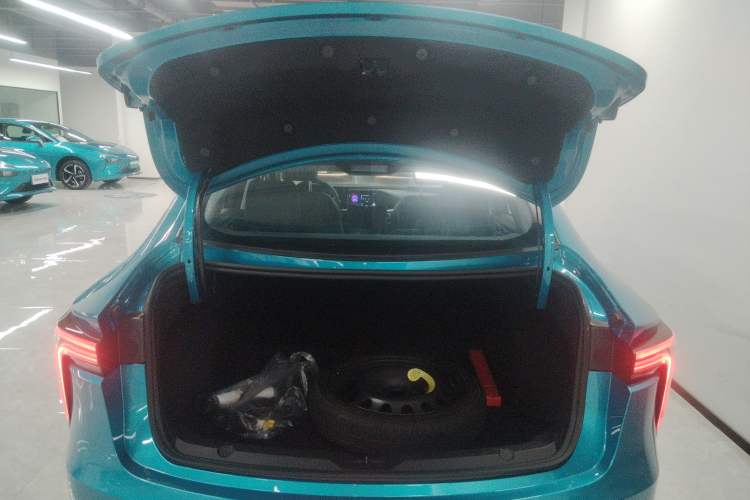 Used JMEV GSE 2023 Standard Range Industry Edition
