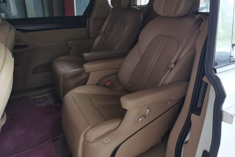 Used Buick GL8 2020 ES Land Cruiser 653T Luxury Model Left Rear Seat