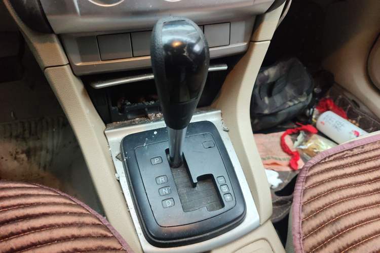 Used Ford Focus 2013 Sedan Classic 1.8L Automatic Base Model Gear Lever