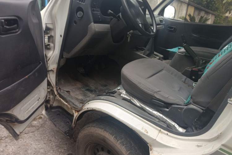 Used Jinbei Hiace 2014 2.0L Fifth-Generation Xiangyun Comfort Type 1 4G20C