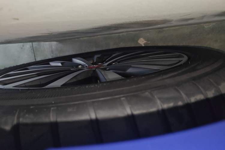 Used Jaguar XEL 2020 2.0T 200PS R-DYNAMIC Youth Sports Edition Left Front Wheel Hub