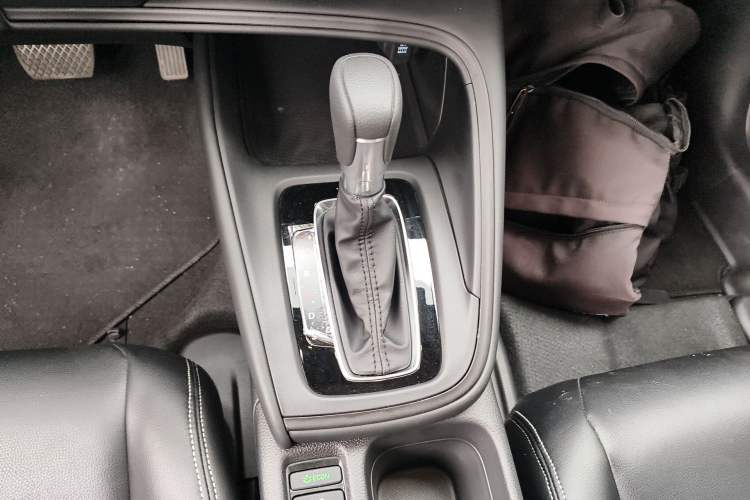 Used Honda XR-V 2023 1.5L CVT Thermal Edition Gear Lever