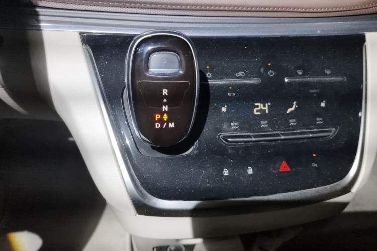 Used Buick GL8 2020 Land Business Class 652T Luxury Model