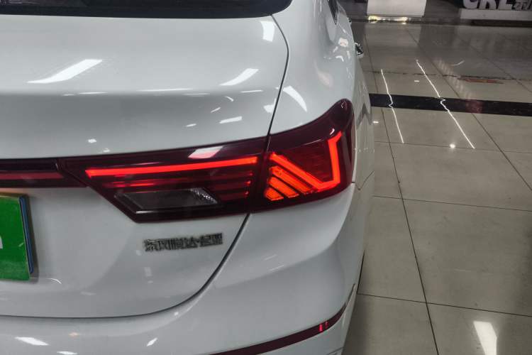 Used Kia K3 2021 Revised 1.5L CVT Fashion Edition Right Rear Taillight