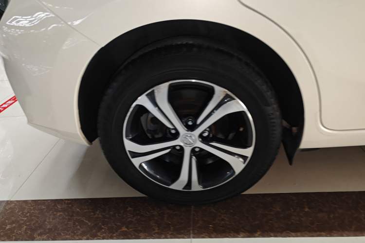 Used Nissan Tiida 2020 1.6L CVT Smart Drive Edition Right Rear Wheel Hub