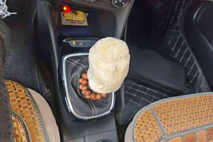 Used Buick Excelle 2018 15N Manual Elite Version Gear Lever