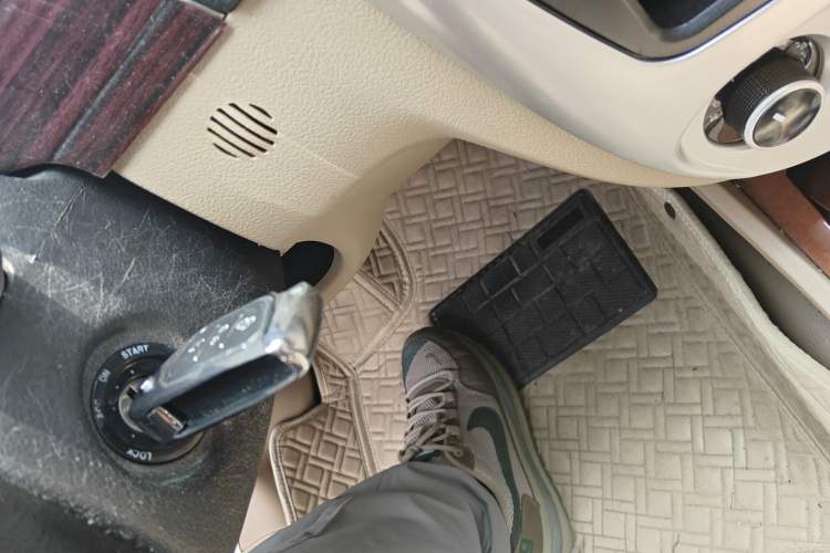 Used Buick Excelle 2011 1.6 LE-AT