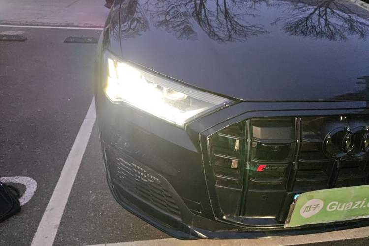 Used Audi SQ7 2024 4.0 TFSI Night Knight Edition Right Front Headlight