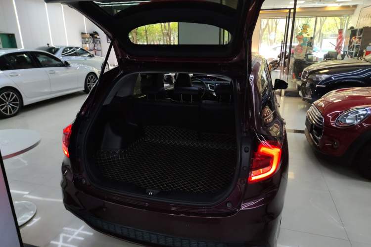 Used Honda Jade 2017 1.8L automatic Comfort version 5 seats