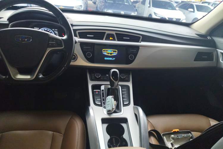 Used Geely Auto Emgrand X7 Sport 2016 1.8TD Automatic ZhiZun Version Audio And AC Panel