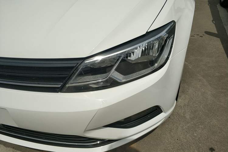 Used Volkswagen Lamando 2015 230TSI DSG Fashion Edition
